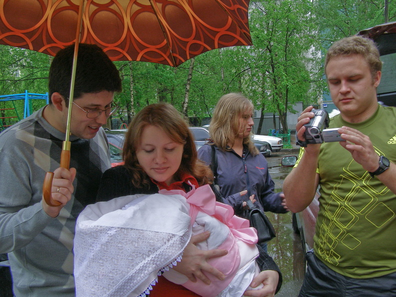 20090513_10_Выписка из роддома.jpg